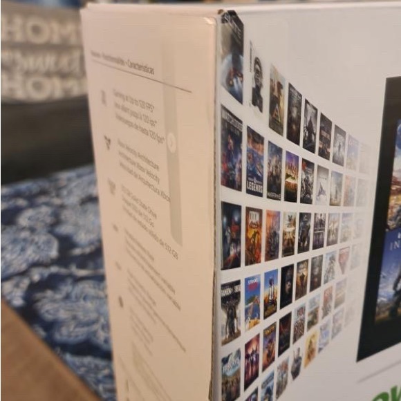 SOLD - Xbox Series S - Picture 4 of 5